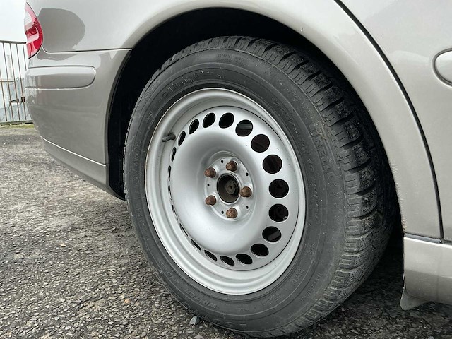2004 mercedes e220 cdi - afbeelding 24 van  35