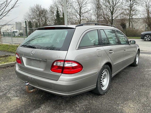 2004 mercedes e220 cdi - afbeelding 30 van  35