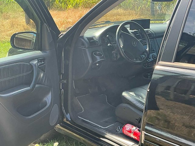 2004 mercedes ml 270 cdi lichte vracht personenauto - afbeelding 2 van  34