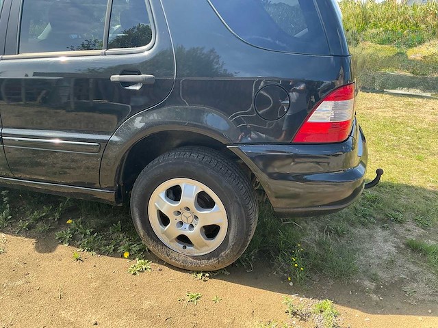 2004 mercedes ml 270 cdi lichte vracht personenauto - afbeelding 14 van  26
