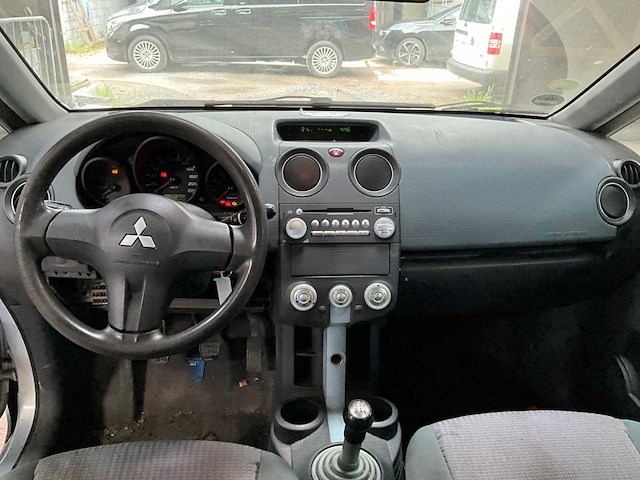 2004 mitsubishi colt personenauto - afbeelding 17 van  33