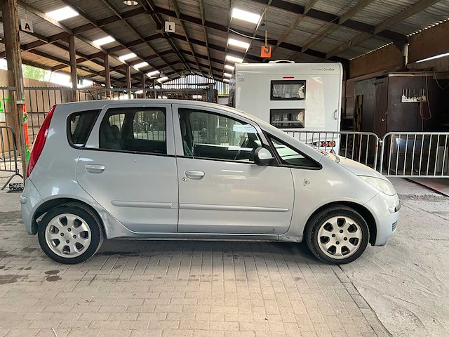 2004 mitsubishi colt personenauto - afbeelding 28 van  33