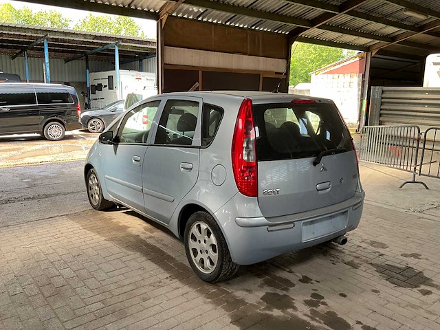 2004 mitsubishi colt personenauto - afbeelding 31 van  33