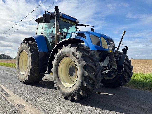 2004 new holland tvt 190 4wd landbouwtractor - afbeelding 4 van  18