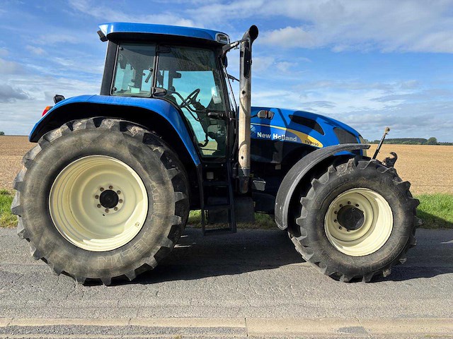 2004 new holland tvt 190 4wd landbouwtractor - afbeelding 11 van  11