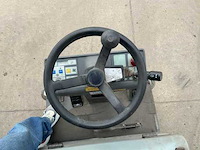 2004 nilfisk sr1100 veegmachines, zelfrijdend - afbeelding 12 van  13