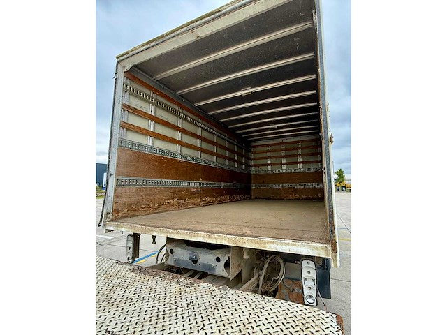 2004 nissan atleon vrachtwagen - afbeelding 10 van  43