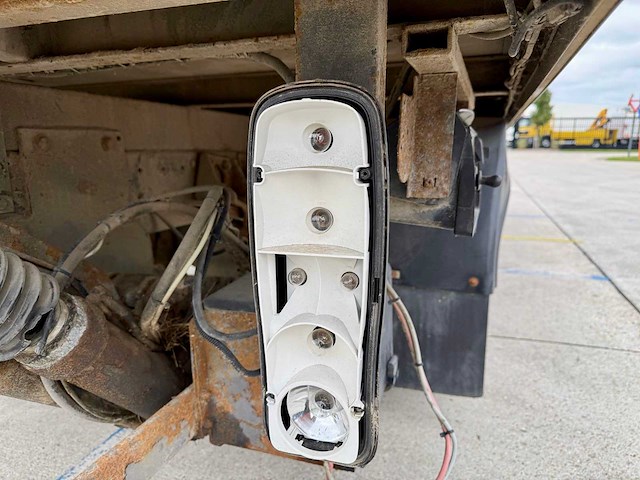 2004 nissan atleon vrachtwagen - afbeelding 24 van  43