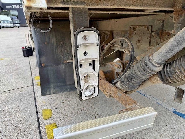 2004 nissan atleon vrachtwagen - afbeelding 25 van  43