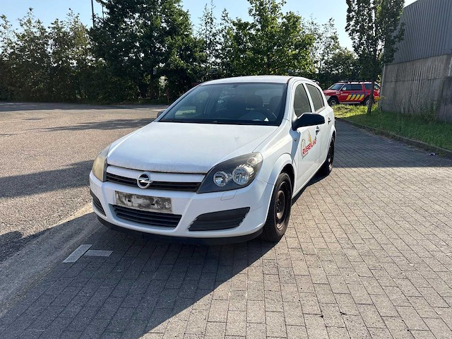 2004 opel astra - afbeelding 1 van  26