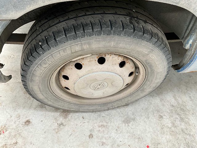 2004 opel movano lichte vrachtwagen - afbeelding 2 van  9