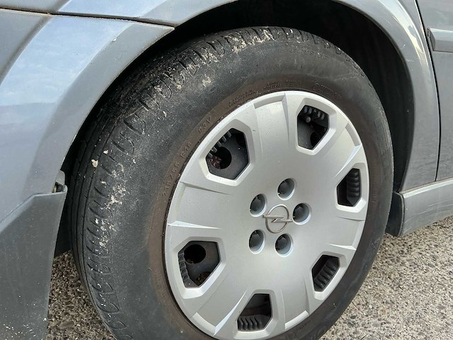 2004 opel vectra gts personenauto - afbeelding 14 van  28