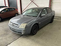 2004 opel vectra