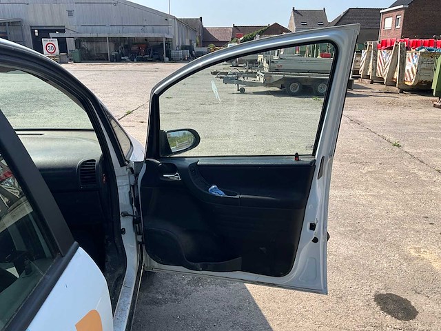 2004 opel zafira - afbeelding 14 van  27