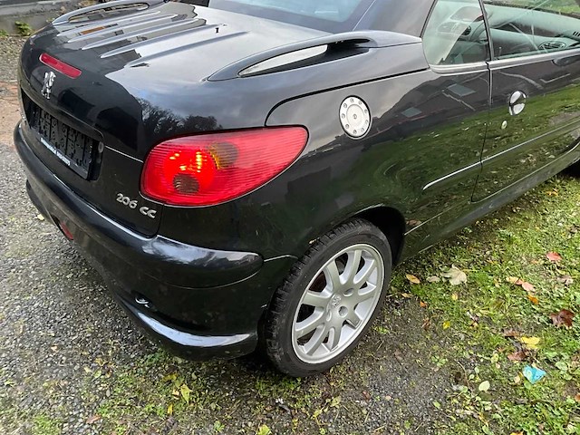 2004 peugeot 206cc auto - afbeelding 17 van  30