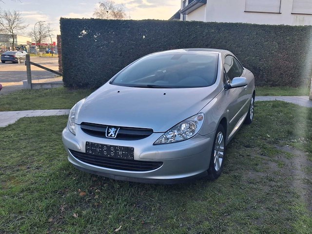 2004 peugeot 307 cabrio personenauto - afbeelding 12 van  20