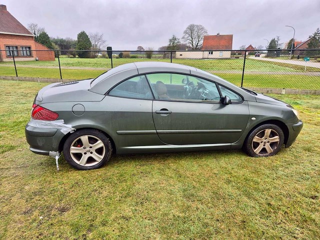 2004 peugeot 307 personenauto - afbeelding 9 van  10