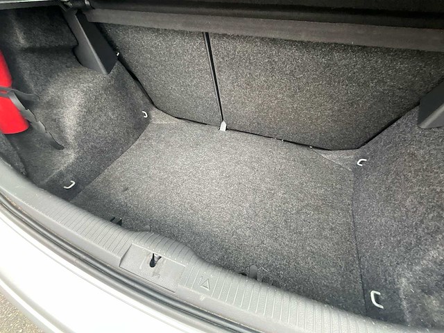 2004 polo vw - afbeelding 11 van  38