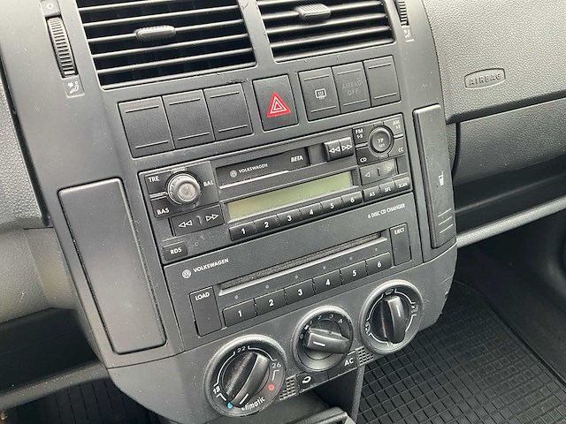 2004 polo vw - afbeelding 24 van  38