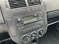 2004 polo vw - afbeelding 24 van  38
