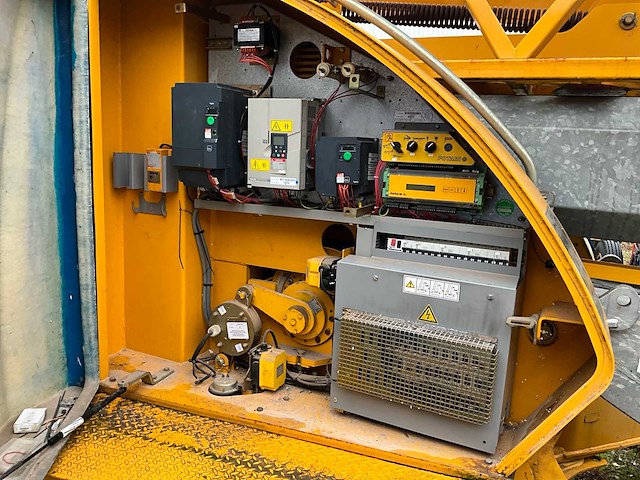 2004 potain igo28a torenkraan - afbeelding 23 van  25