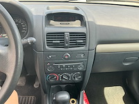 2004 renault clio personenauto - afbeelding 19 van  32