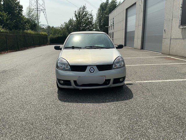 2004 renault clio personenauto - afbeelding 12 van  32