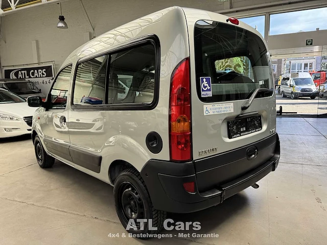 2004 renault kangoo - rolstoelvervoer - afbeelding 21 van  27
