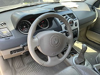 2004 renault megane - afbeelding 10 van  19