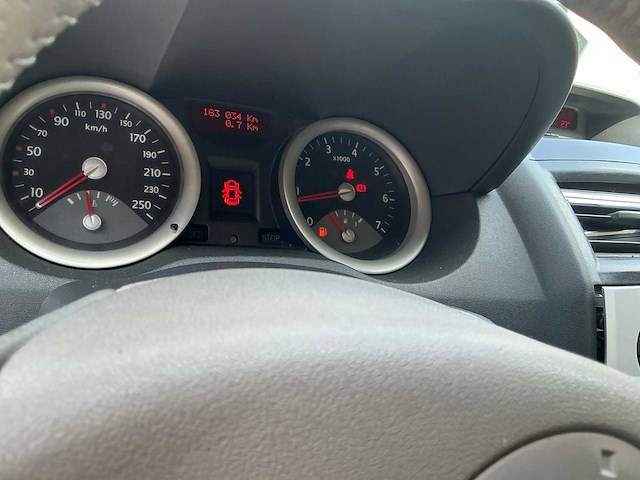 2004 renault megane - afbeelding 11 van  19