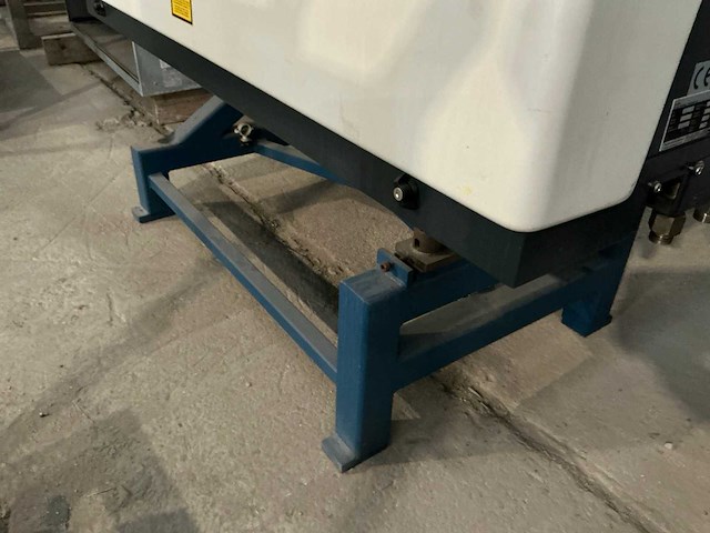 2004 rofin dc010 lasersnijmachine - afbeelding 9 van  9