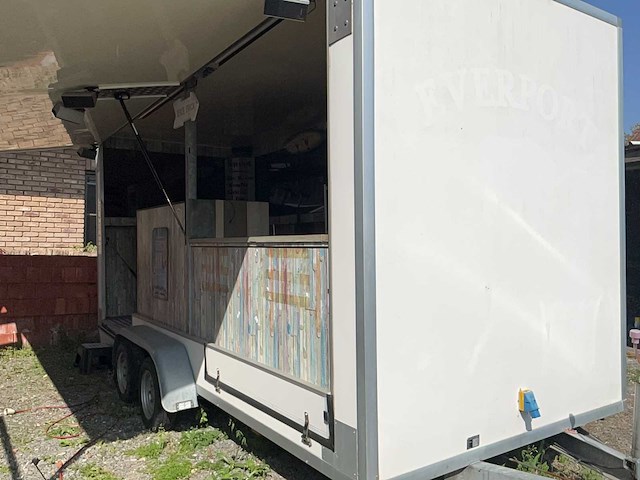 2004 saelens s3500d foodtruck - afbeelding 14 van  19
