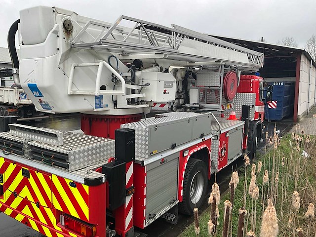 2004 scania gb4x2/1 ladderwagen - afbeelding 19 van  20