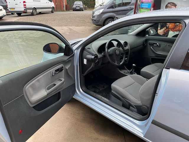 2004 seat ibiza personenauto - afbeelding 24 van  24
