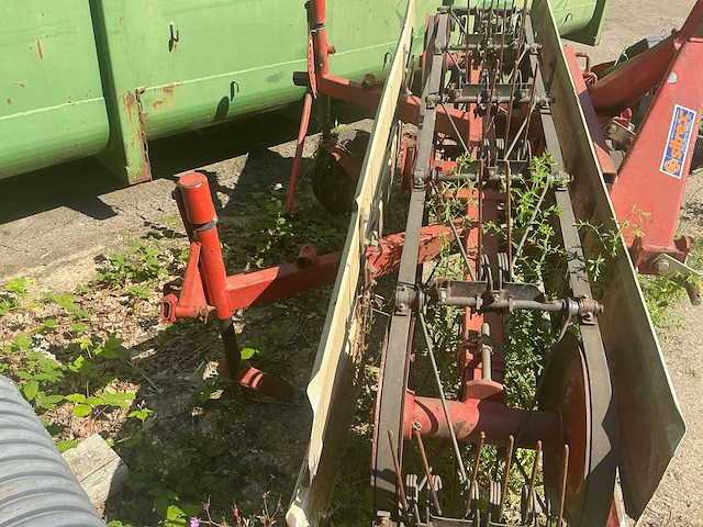 2004 siltrex gs-190 grasoogstmachine - hooikeerder - afbeelding 5 van  9