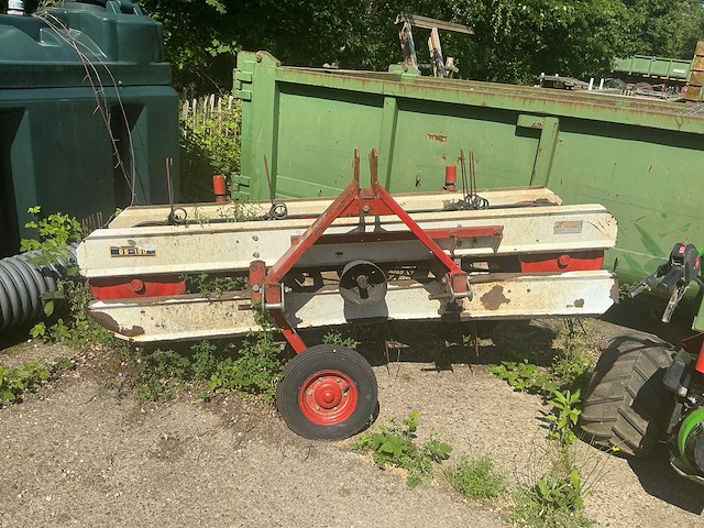 2004 siltrex gs-190 grasoogstmachine - hooikeerder - afbeelding 1 van  9