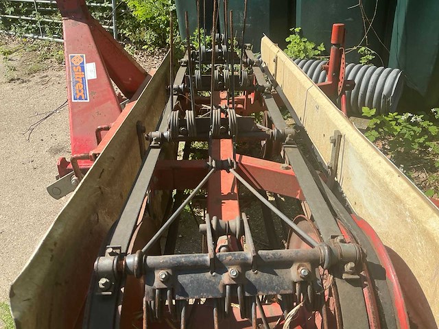 2004 siltrex gs-190 grasoogstmachine - hooikeerder - afbeelding 3 van  9