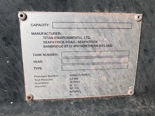 2004 titan fm5000 dubbelwandige brandstoftank - afbeelding 3 van  3