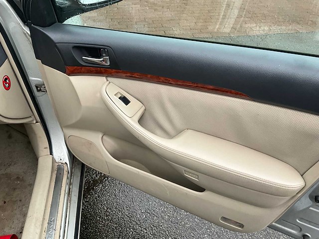 2004 toyota avensis personenauto - afbeelding 6 van  26