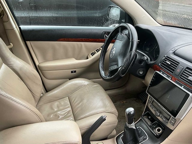 2004 toyota avensis personenauto - afbeelding 9 van  26