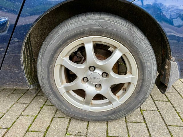 2004 toyota corolla personenauto - afbeelding 9 van  23