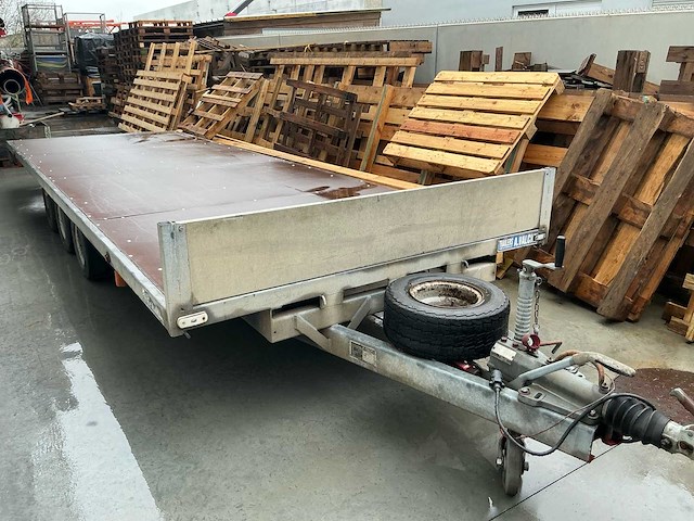 2004 valcke - afbeelding 1 van  13