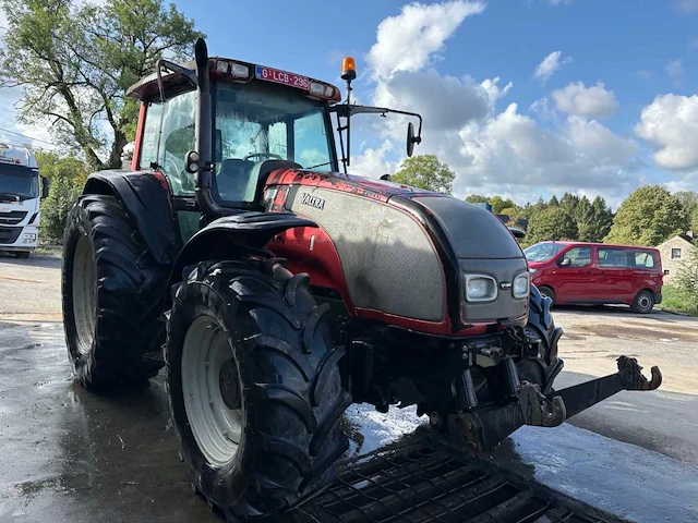 2004 valtra t170 4wd landbouwtractor - afbeelding 12 van  16