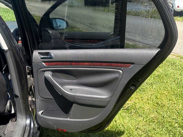 2004 volkswagen golf 1k auto - afbeelding 6 van  16