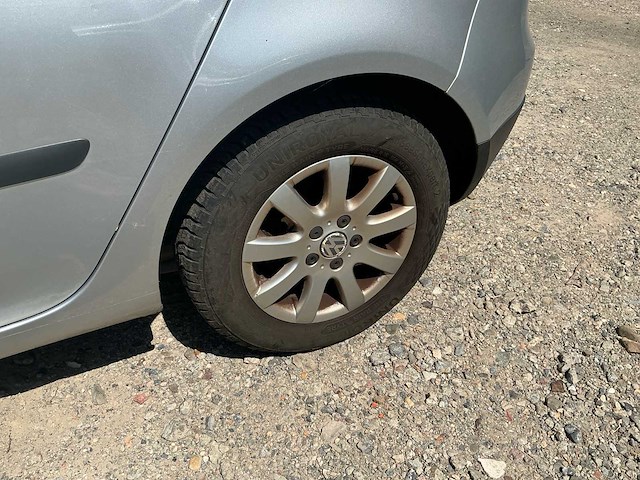 2004 volkswagen golf 5 personenauto - afbeelding 2 van  33