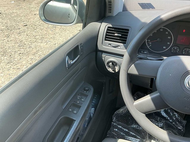 2004 volkswagen golf 5 personenauto - afbeelding 8 van  33