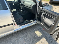 2004 volkswagen golf 5 personenauto - afbeelding 19 van  33