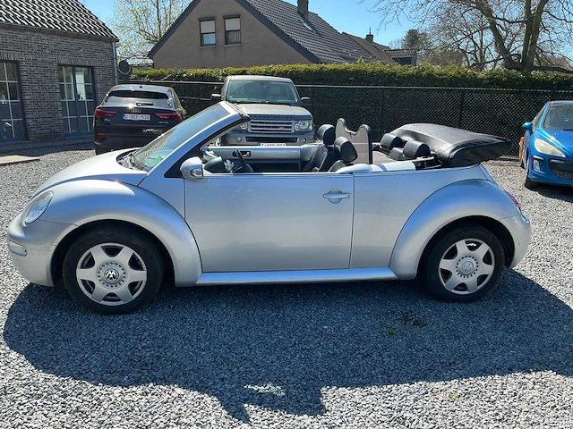 2004 volkswagen new beetle cabriolet cabriolet personenauto - afbeelding 12 van  36