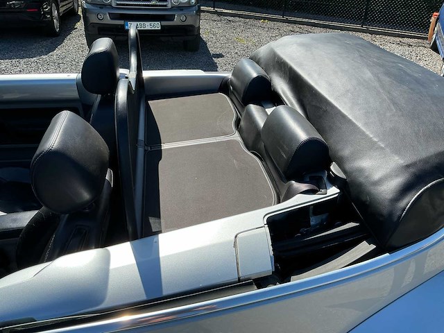 2004 volkswagen new beetle cabriolet cabriolet personenauto - afbeelding 5 van  27