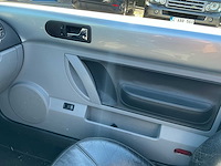 2004 volkswagen new beetle cabriolet cabriolet personenauto - afbeelding 10 van  27